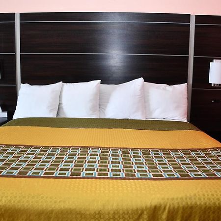 Regency Inn & Suites Faribault Ngoại thất bức ảnh