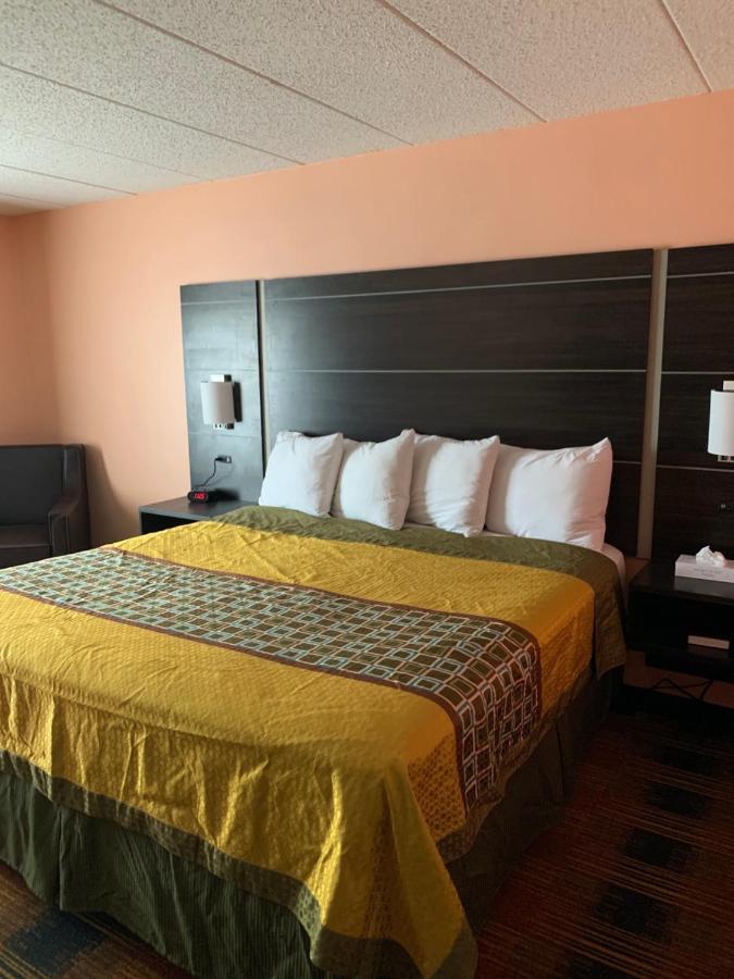 Regency Inn & Suites Faribault Ngoại thất bức ảnh