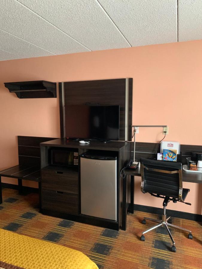 Regency Inn & Suites Faribault Ngoại thất bức ảnh