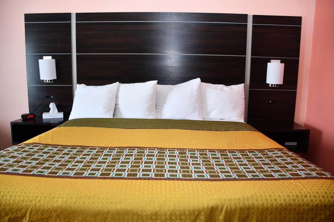 Regency Inn & Suites Faribault Ngoại thất bức ảnh
