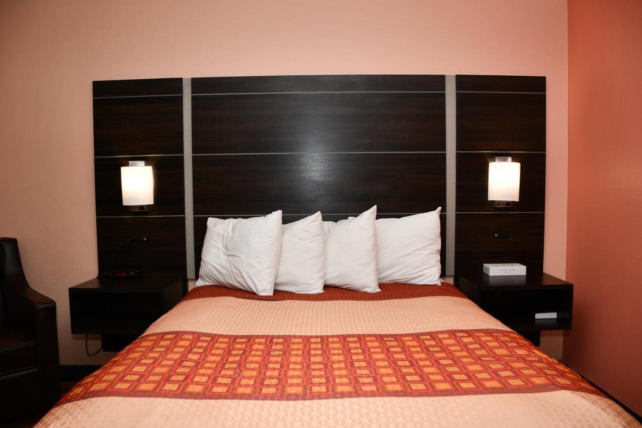 Regency Inn & Suites Faribault Ngoại thất bức ảnh