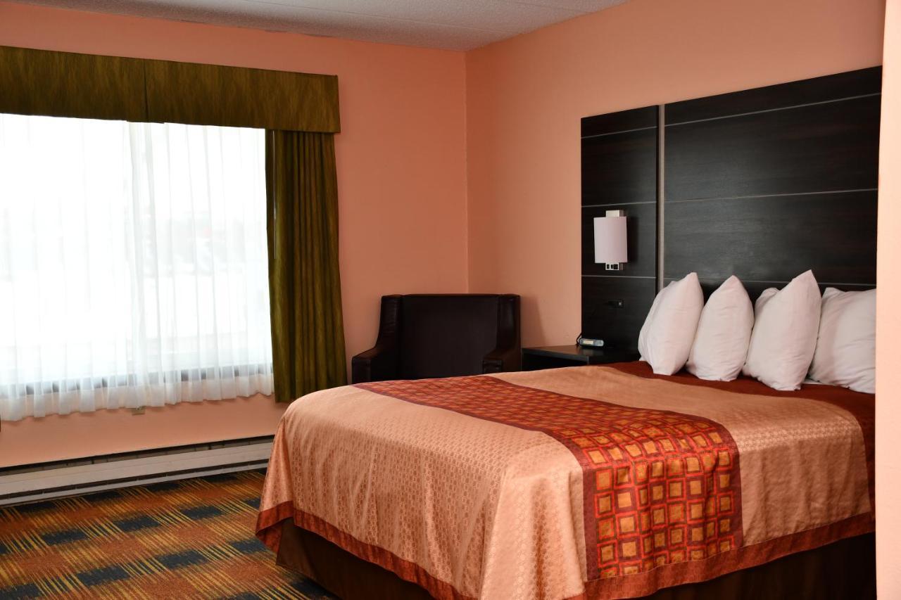 Regency Inn & Suites Faribault Ngoại thất bức ảnh