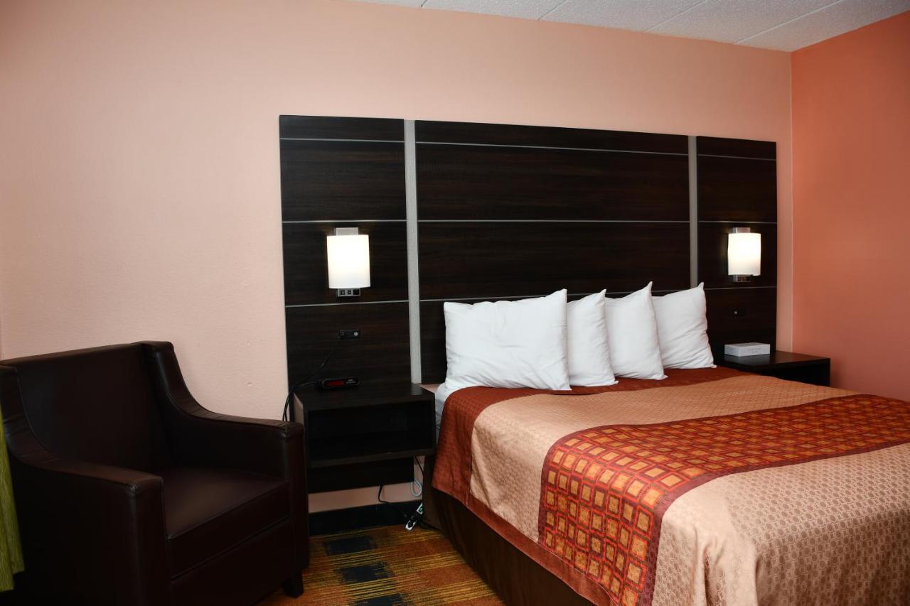 Regency Inn & Suites Faribault Ngoại thất bức ảnh